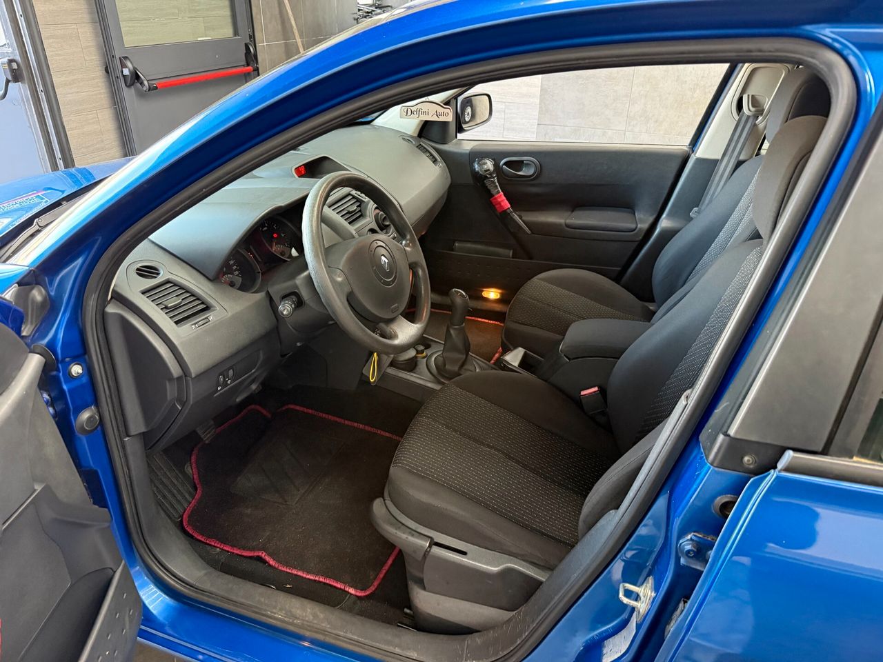 Renault Megane Mégane 1.4 16V 5 porte Pack Authentique — foto aggiuntiva