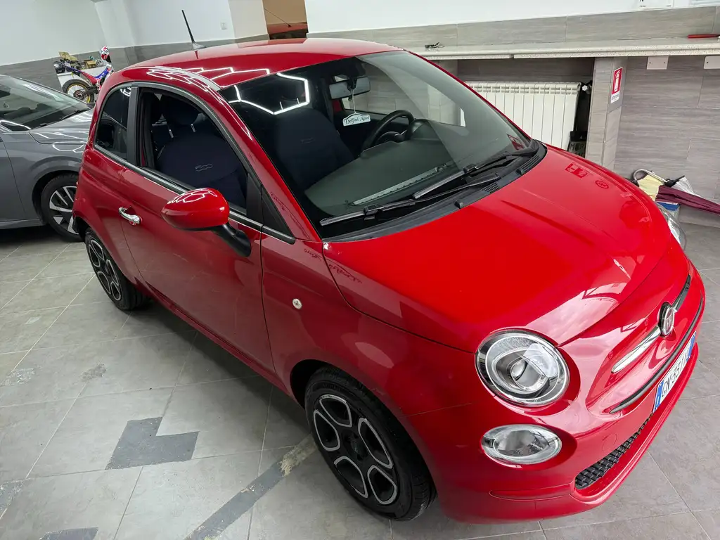 Fiat 500 1.0 69cv CLUB RED HYBRID — foto aggiuntiva