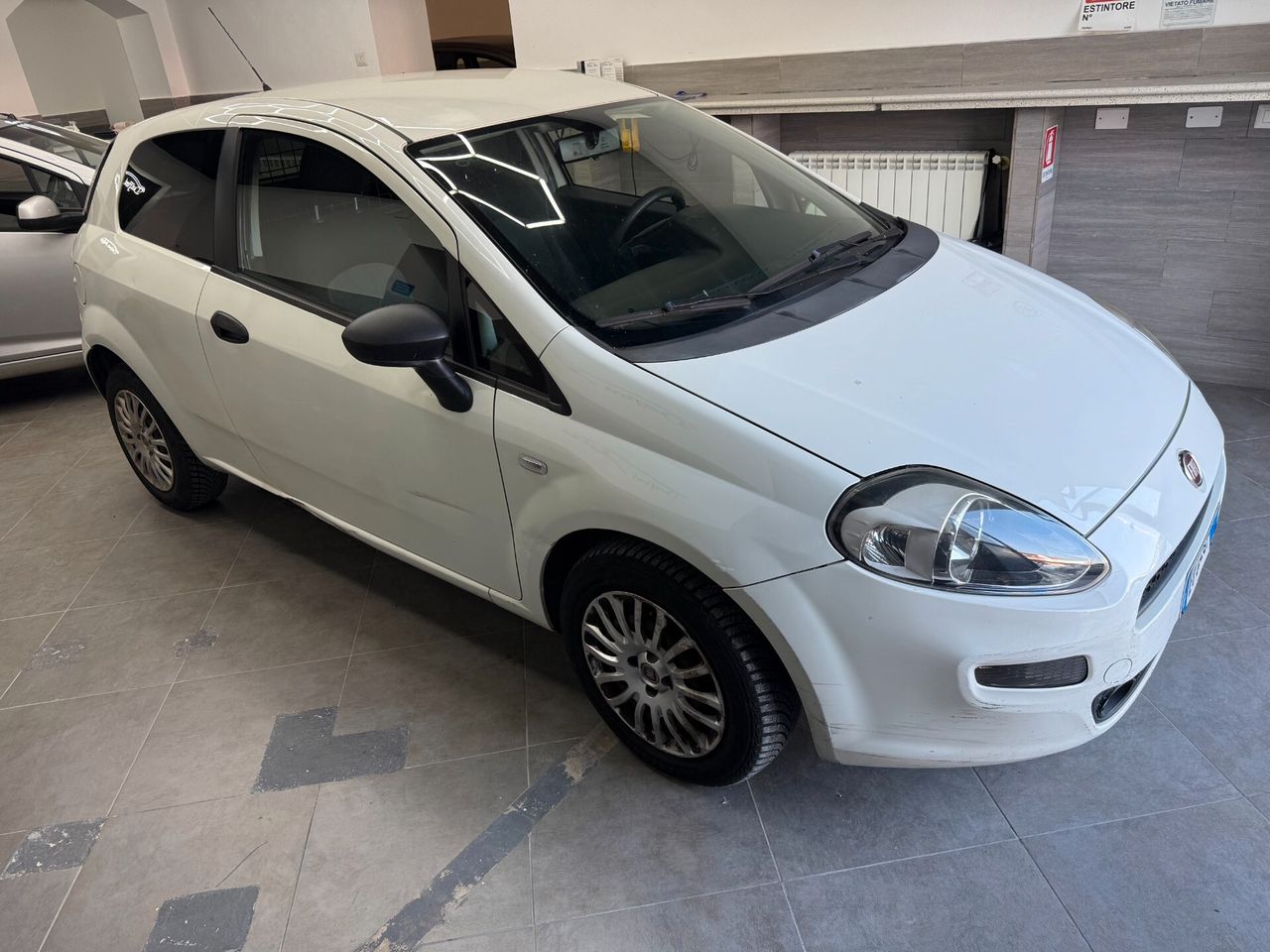 Fiat Punto 1.3 MJT 75CV 3 porte Van Pop 2 posti E5+ — foto aggiuntiva