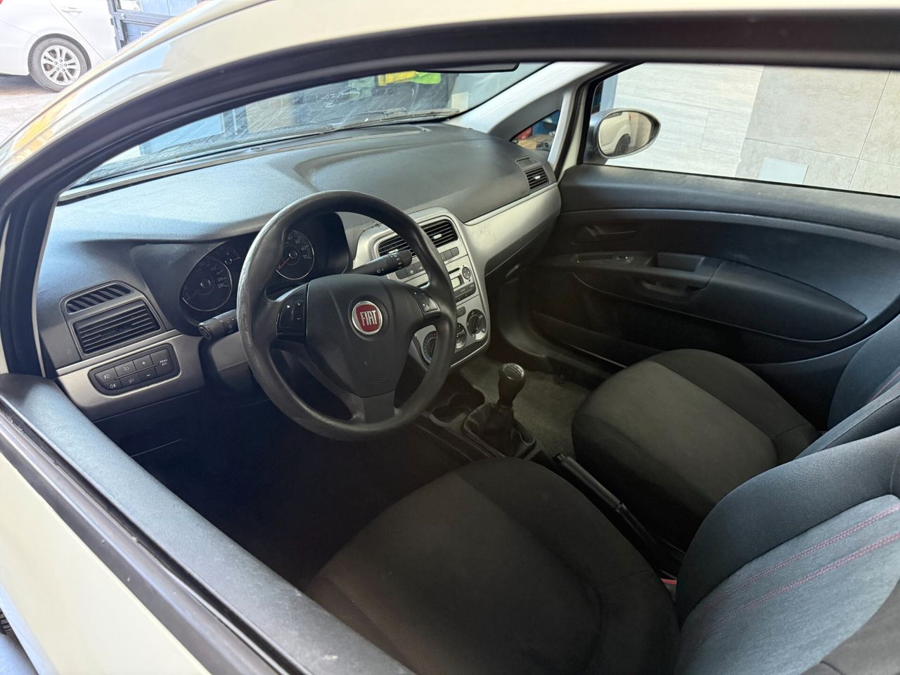 Fiat Punto 1.3 MJT 75CV 3 porte Van Pop 2 posti E5+ — foto aggiuntiva