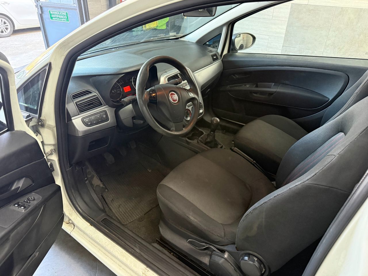 Fiat Punto 1.3 MJT 75CV 3 porte Van Pop 2 posti E5+ — foto aggiuntiva