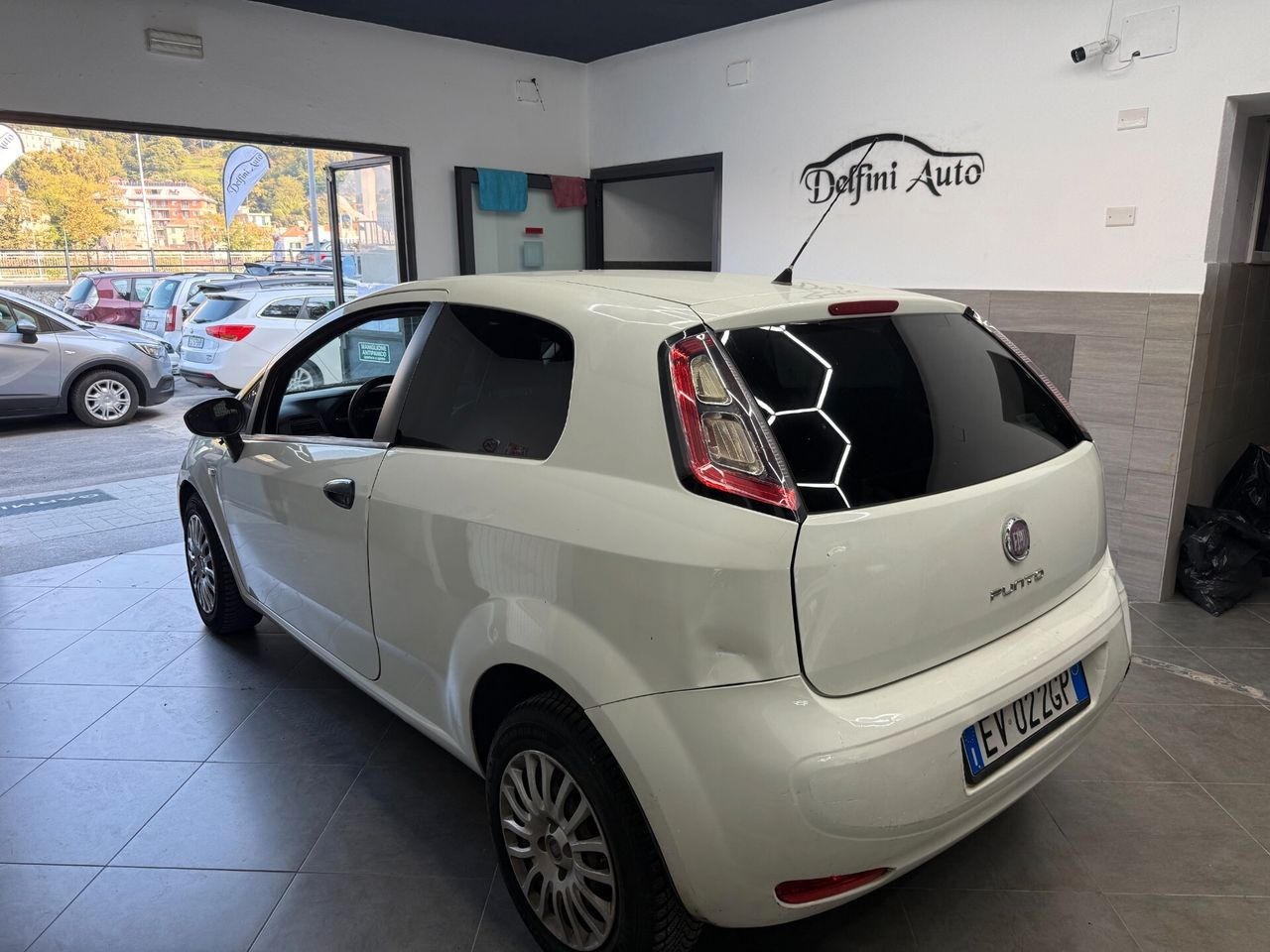 Fiat Punto 1.3 MJT 75CV 3 porte Van Pop 2 posti E5+ — foto aggiuntiva