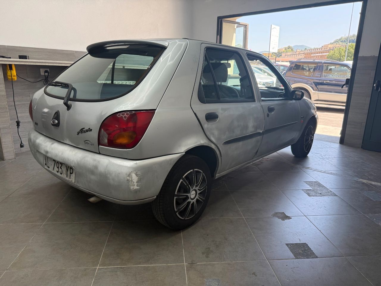 Ford Fiesta 1.2i 16V cat 5 porte Ghia — foto aggiuntiva