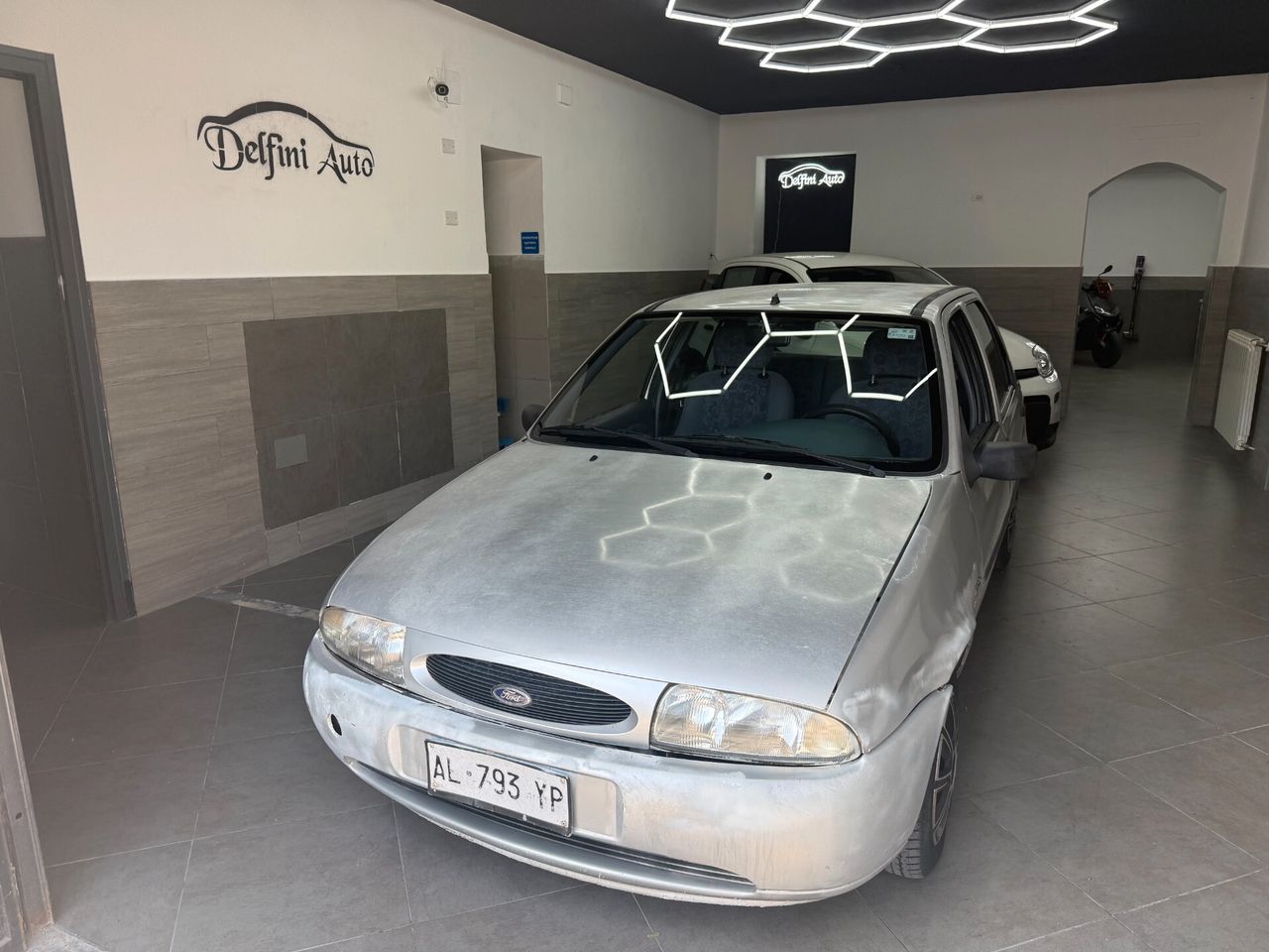 Ford Fiesta usata in vendita da Delfini Auto