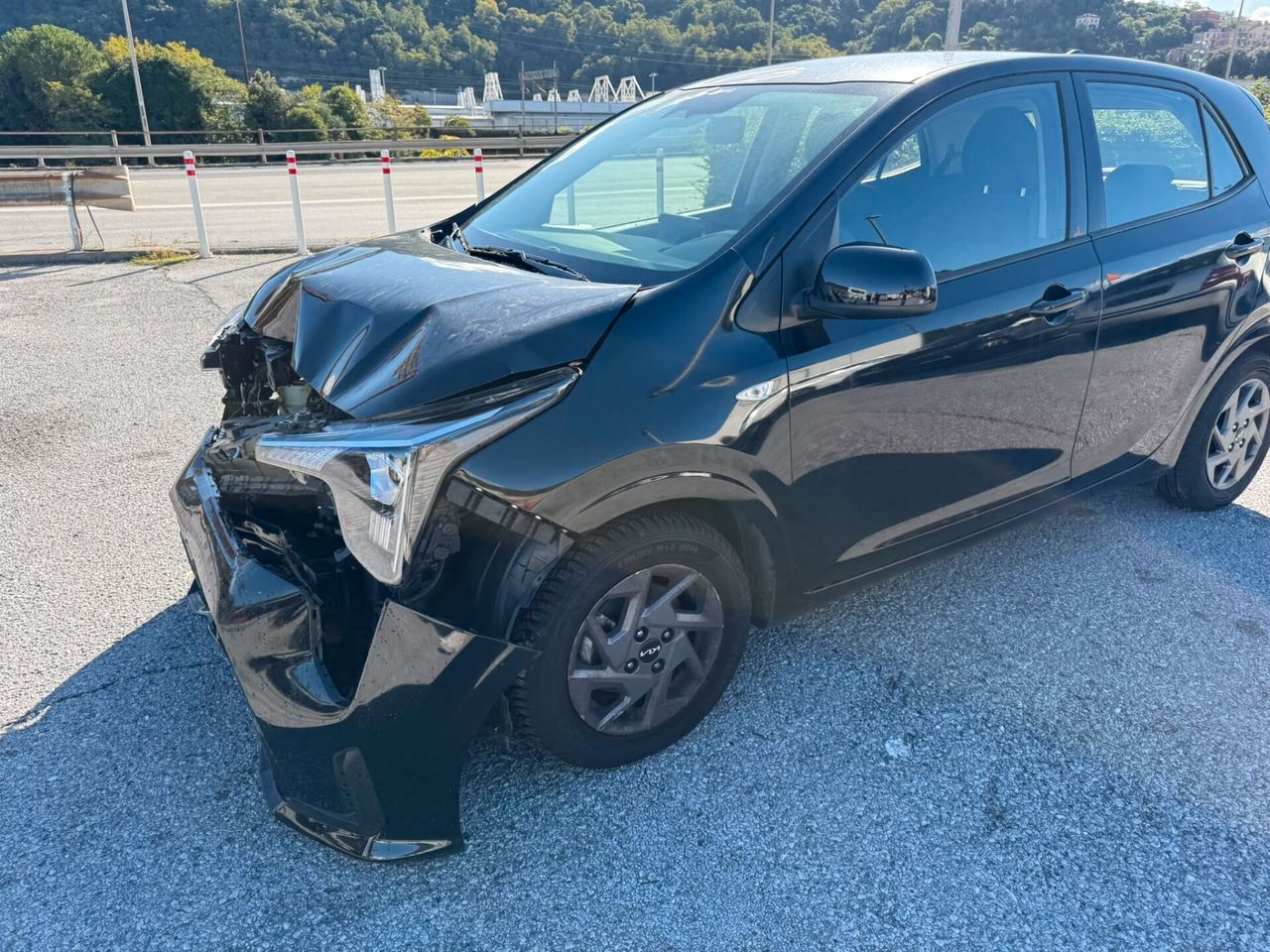 Kia Picanto 1.2 12V 5 porte AMT GT Line. ***INCIDENTATA*** — foto aggiuntiva