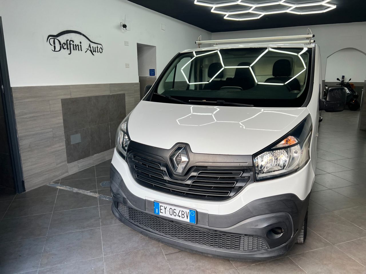 Renault Trafic usata in vendita da Delfini Auto
