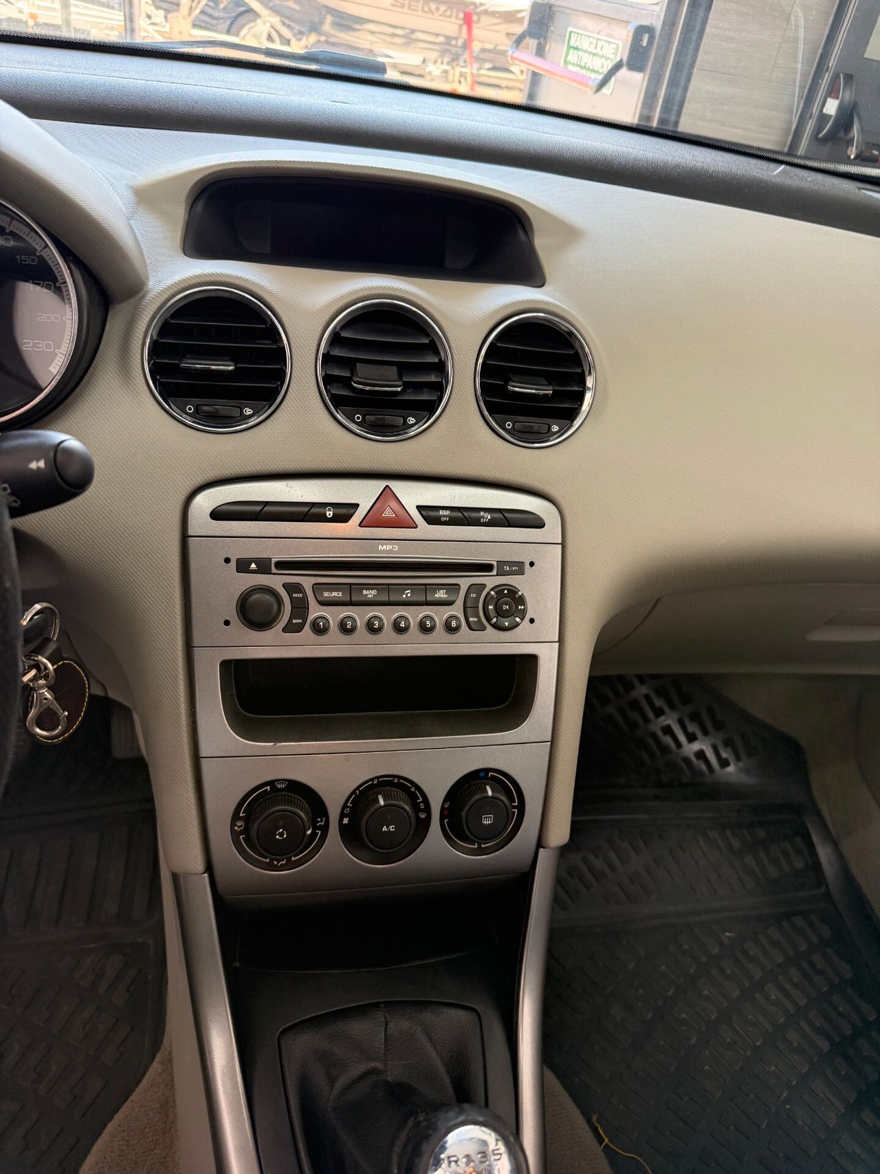 Peugeot 308 1.6 HDi 110CV 5p. Féline (6 Marce) — foto aggiuntiva