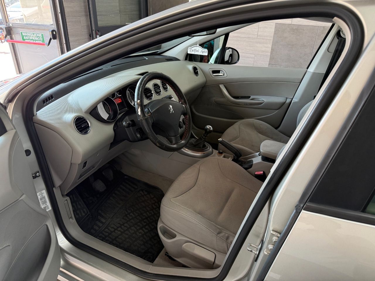 Peugeot 308 1.6 HDi 110CV 5p. Féline (6 Marce) — foto aggiuntiva