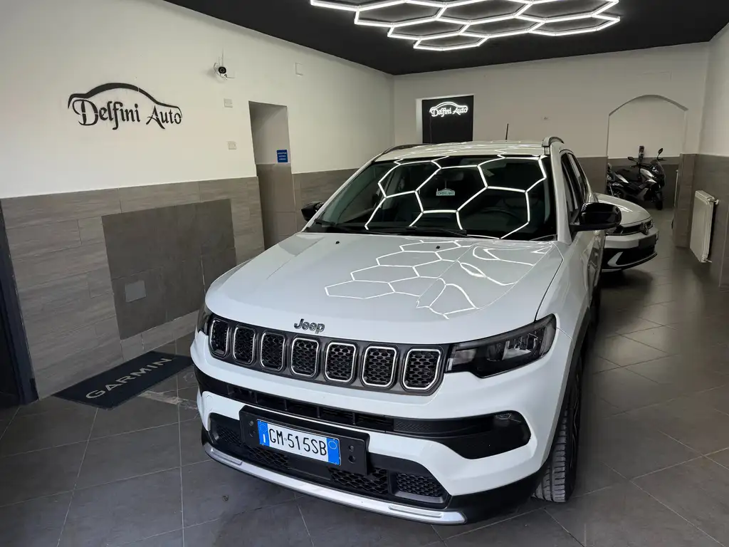 Jeep Compass usata in vendita da Delfini Auto