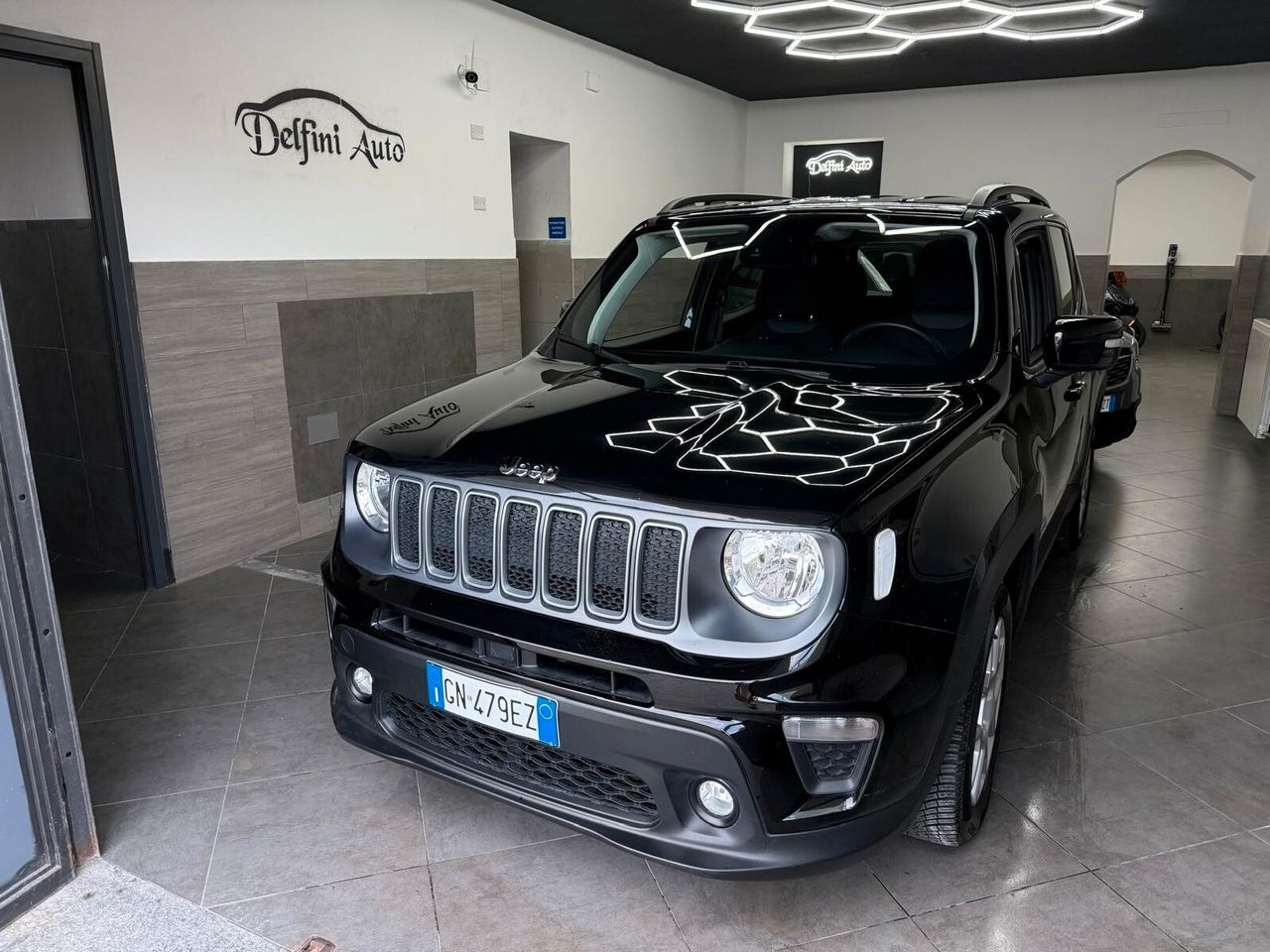 Jeep Renegade usata in vendita da Delfini Auto