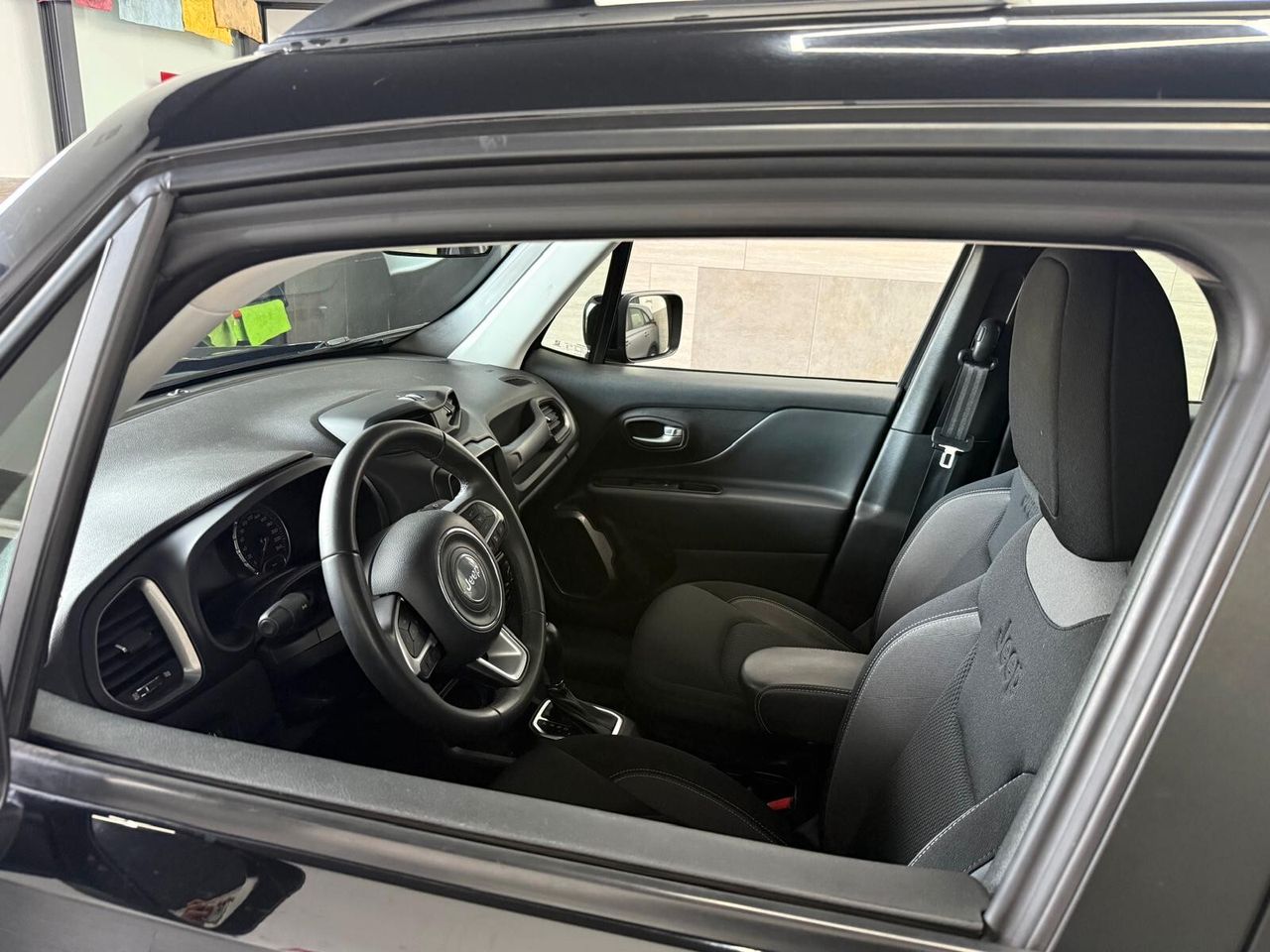 Jeep Renegade 1.5 Turbo T4 MHEV Limited — foto aggiuntiva