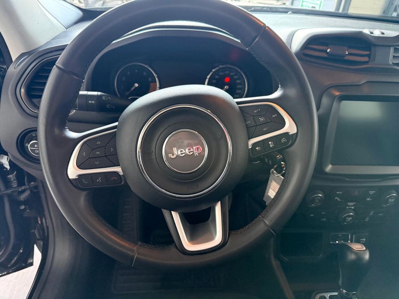 Jeep Renegade 1.5 Turbo T4 MHEV Limited — foto aggiuntiva