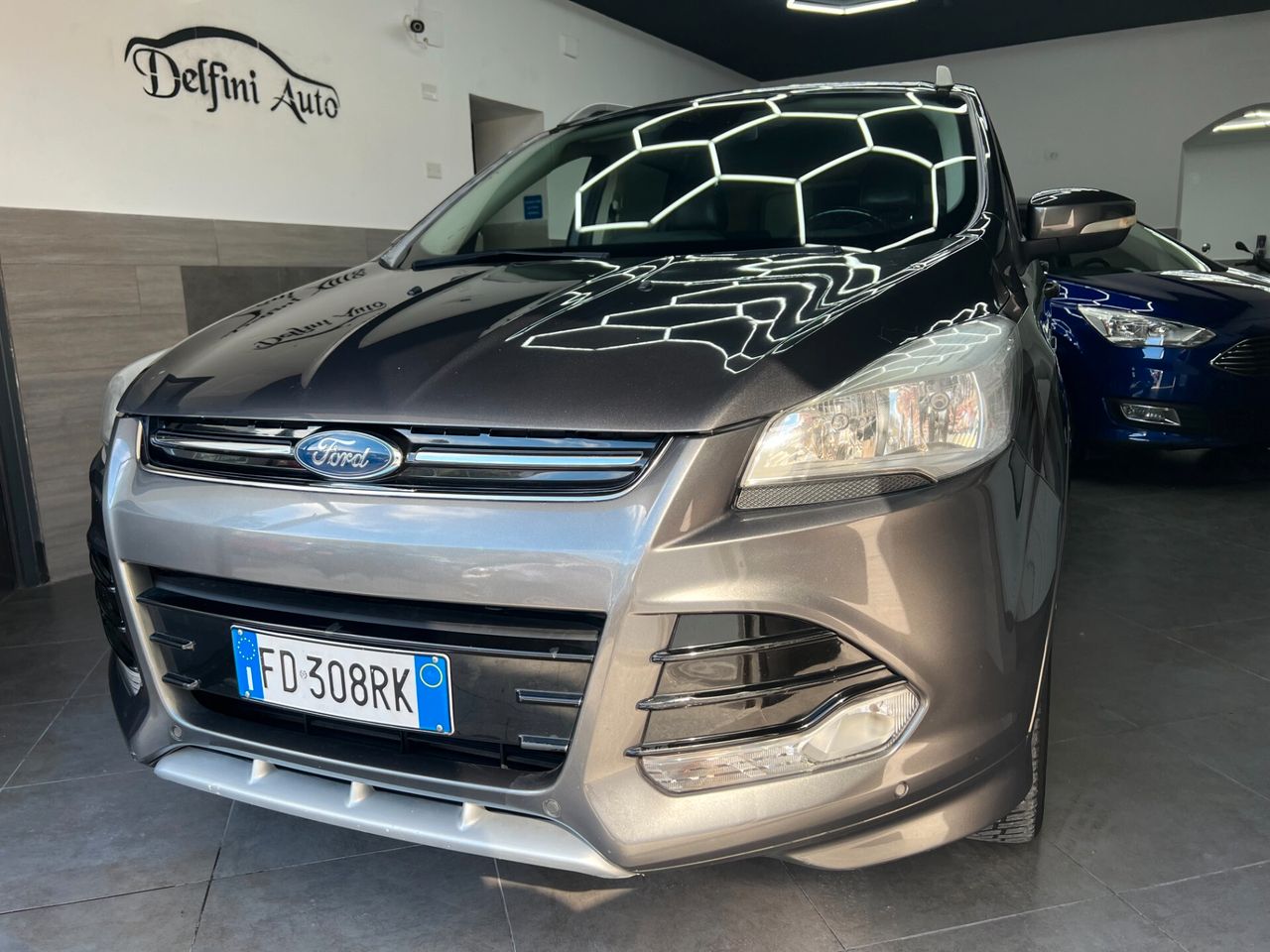 Ford Kuga usata in vendita da Delfini Auto