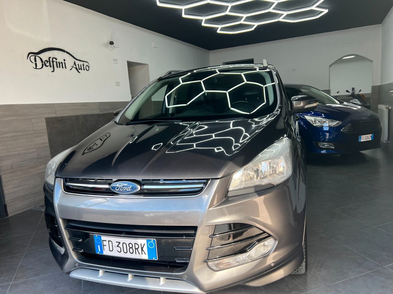 Ford Kuga 2.0 TDCI 180 CV S&S 4WD Powershift Titanium X — foto aggiuntiva