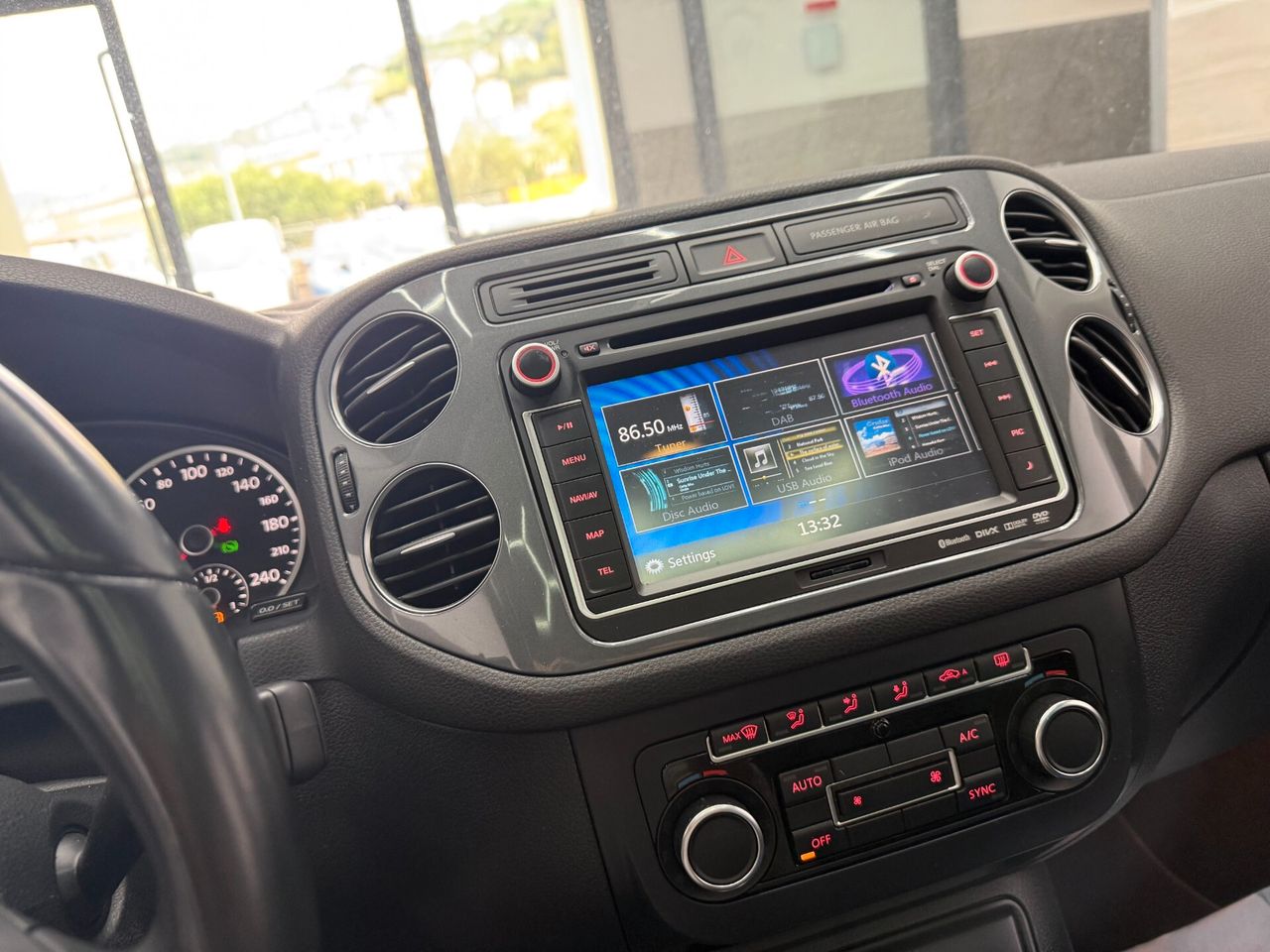Volkswagen Tiguan 2.0 TDI 140 CV 4MOTION DSG CityScape — foto aggiuntiva