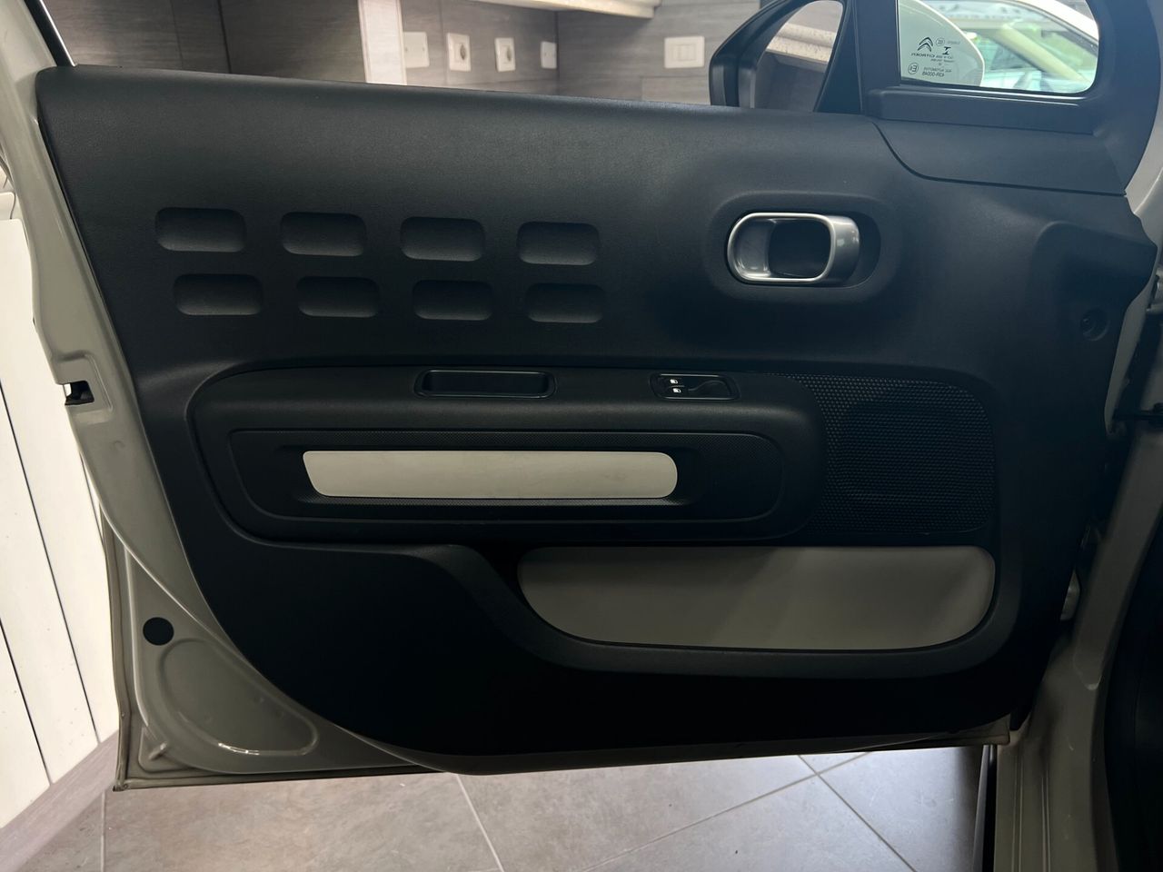 Citroen C3 PureTech 83 S&S You — foto aggiuntiva