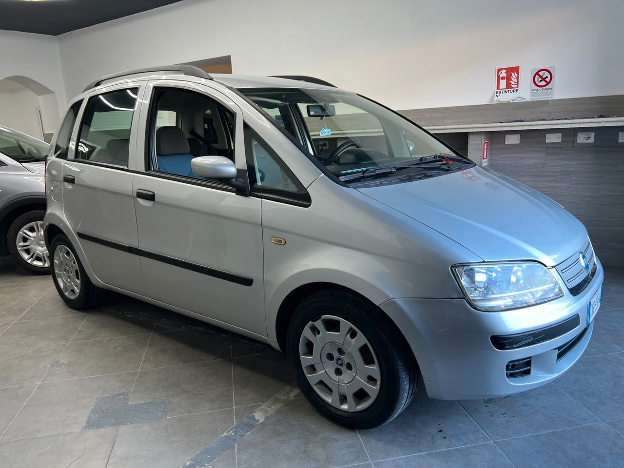 Fiat Idea 1.4 16V BlackMotion — foto aggiuntiva