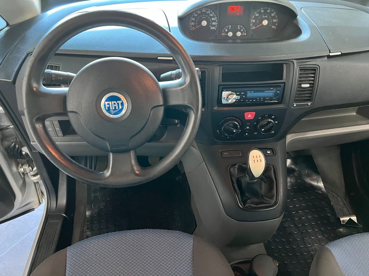 Fiat Idea 1.4 16V BlackMotion — foto aggiuntiva