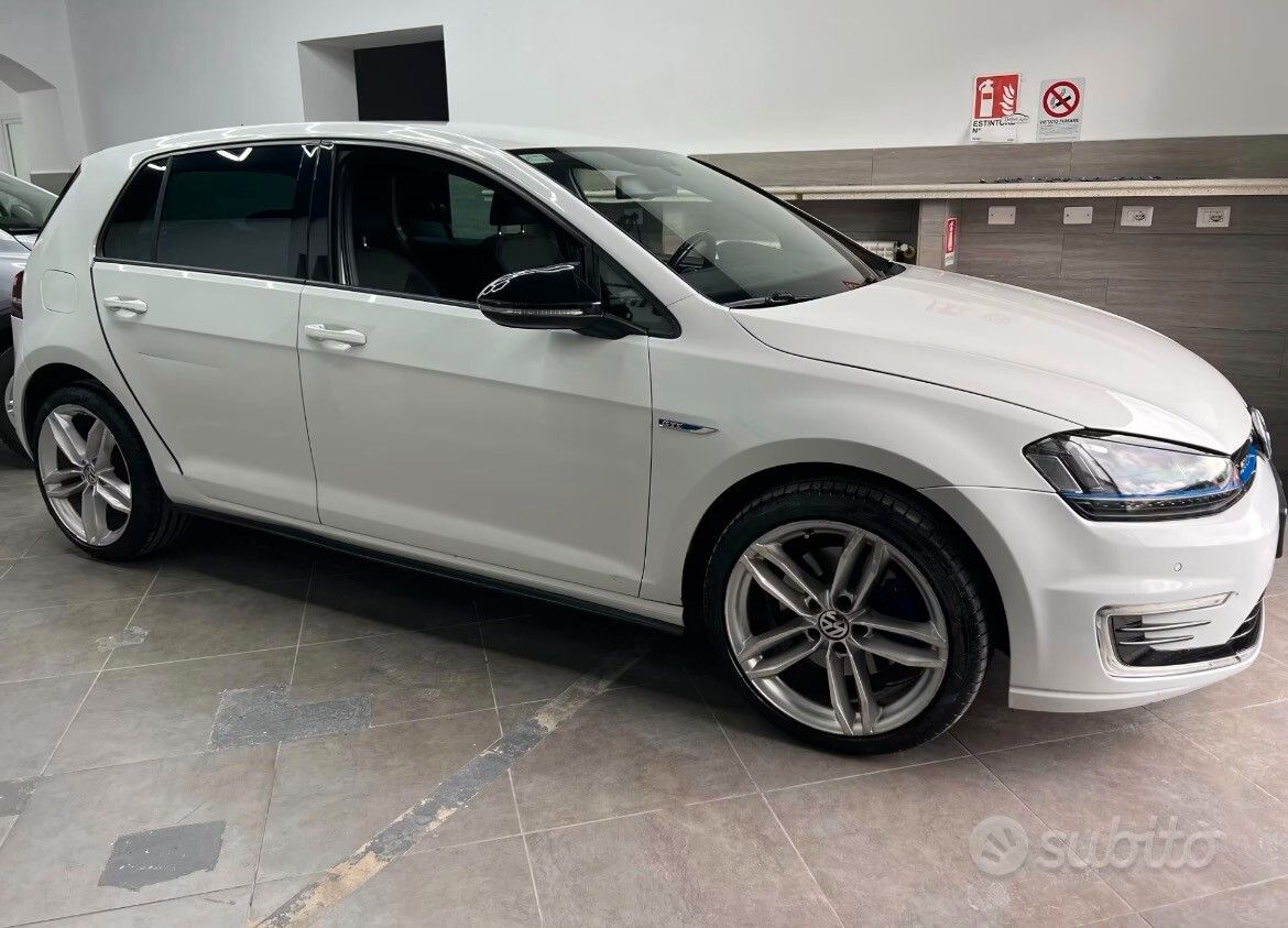 Volkswagen Golf GTE 1.4 TSI DSG 5p. Plug-In-Hybrid — foto aggiuntiva