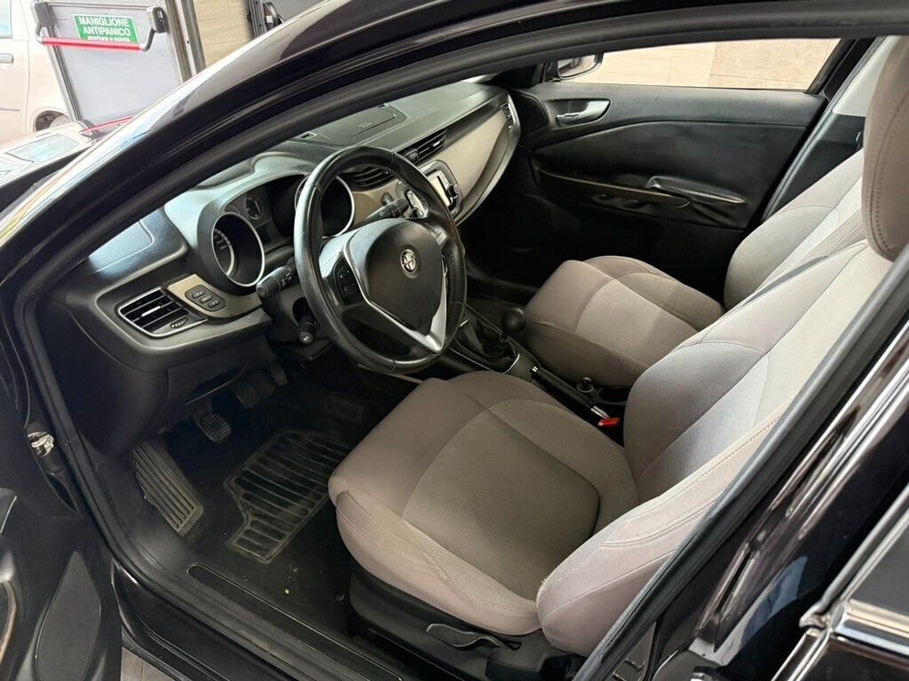 Alfa Romeo Giulietta 1.6 JTDm-2 105 CV Distinctive — foto aggiuntiva