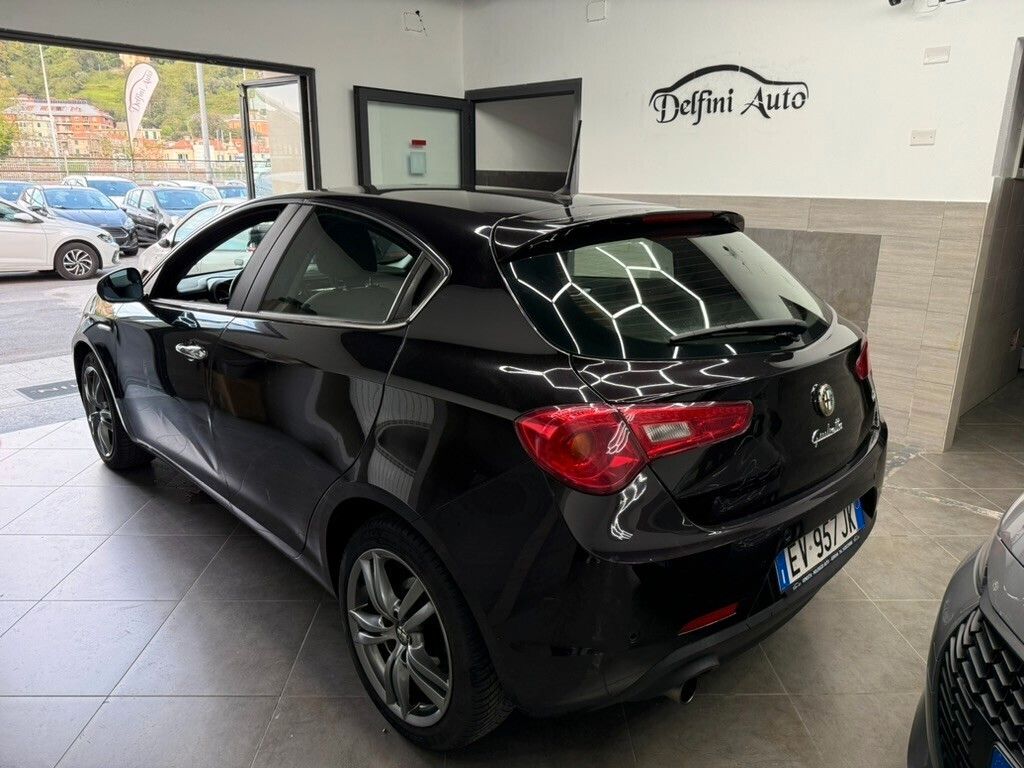 Alfa Romeo Giulietta 1.6 JTDm-2 105 CV Distinctive — foto aggiuntiva