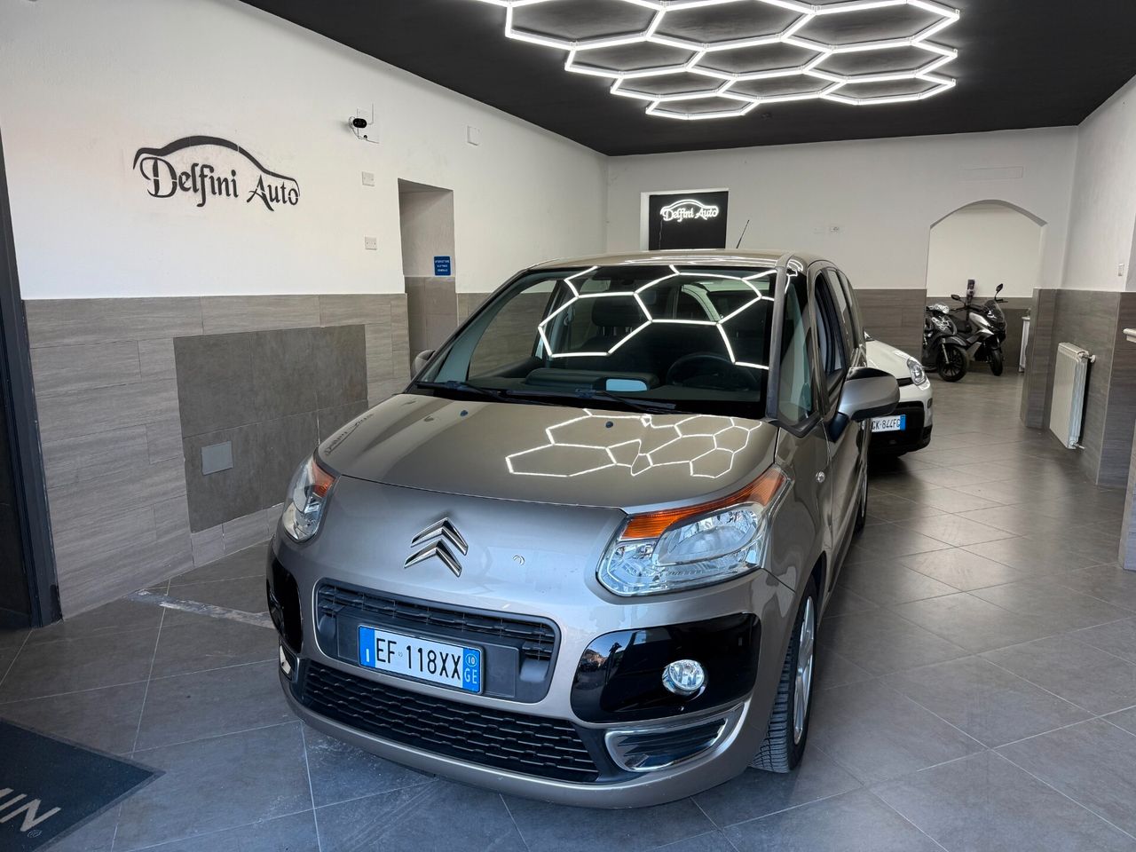 Citroen C4 usata in vendita da Delfini Auto