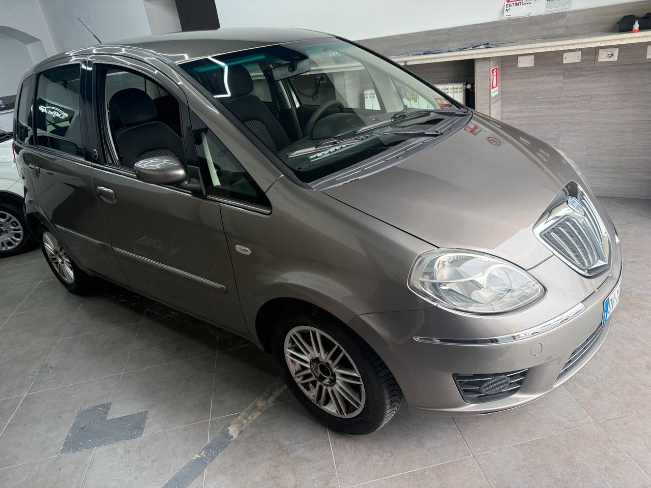 Lancia MUSA 1.4 Argento Ecochic GPL — foto aggiuntiva