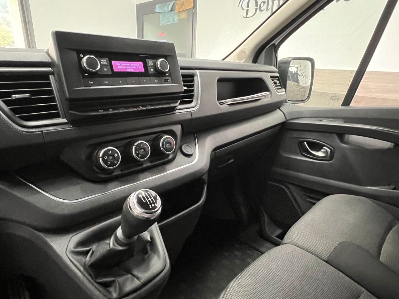 Nissan Primastar 2.0 dCi 110CV PC-TN Bus — foto aggiuntiva