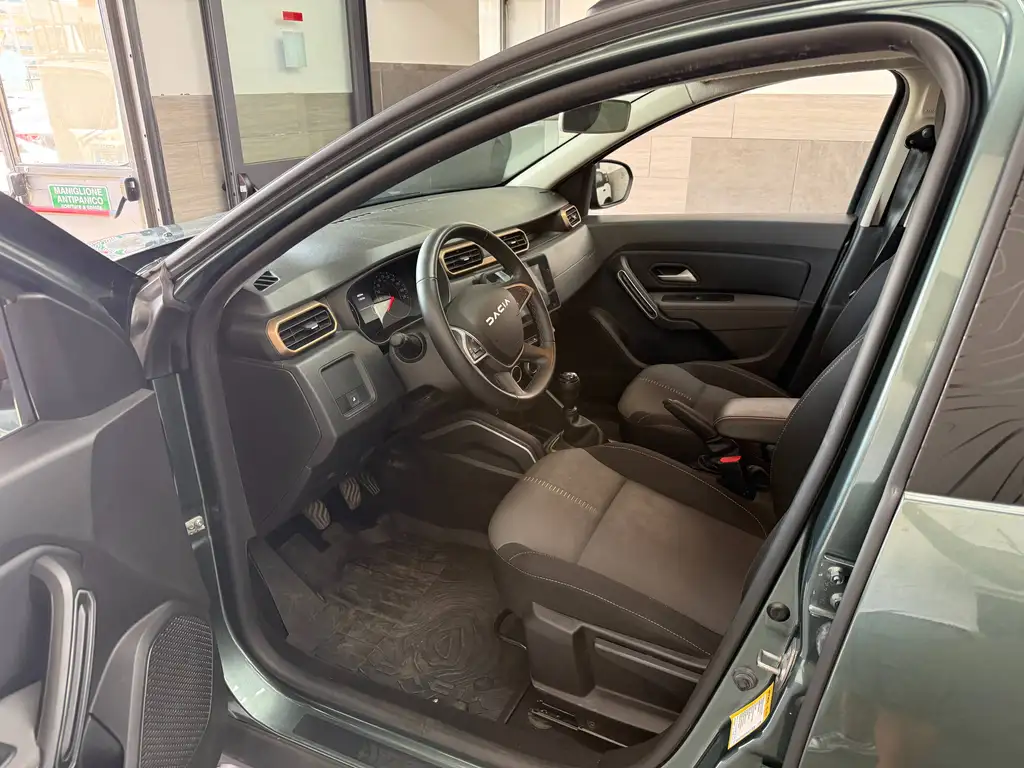 Dacia Duster II 2021 1.5 blue dci Extreme 4x4 115cv — foto aggiuntiva