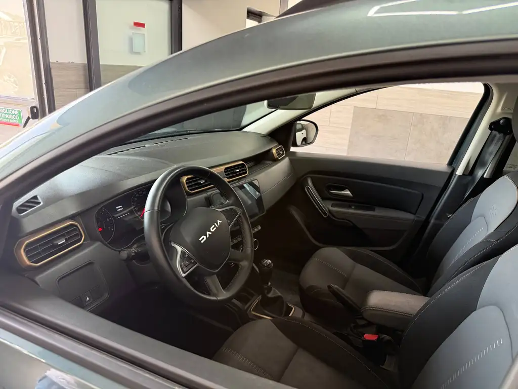 Dacia Duster II 2021 1.5 blue dci Extreme 4x4 115cv — foto aggiuntiva