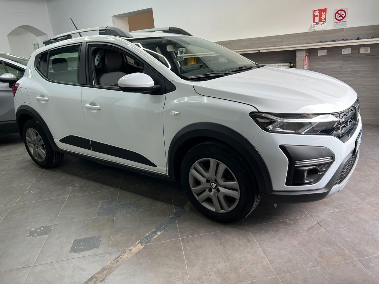Dacia Sandero Stepway 1.0 TCe 90 CV Comfort — foto aggiuntiva